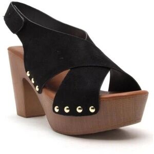 Boutique black platform heeled sandals size 5